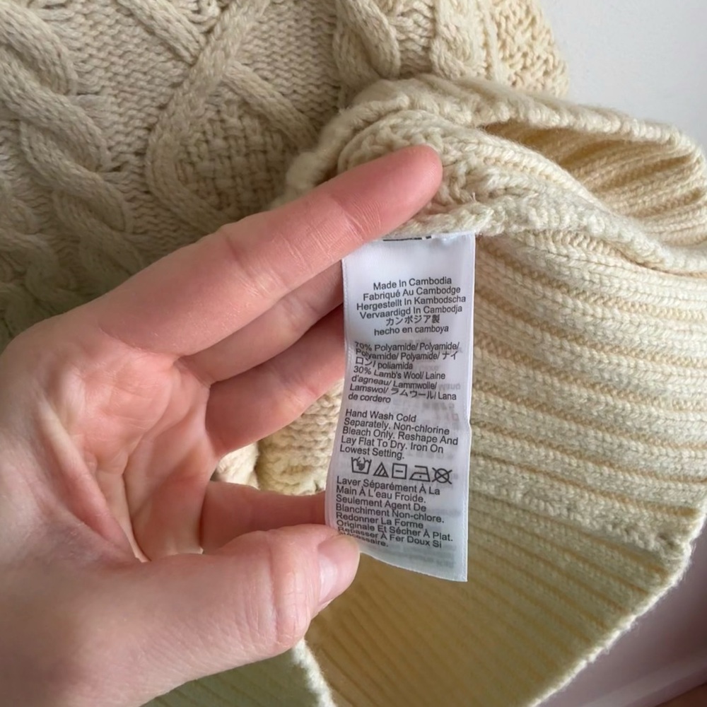 J. Crew Cable-knit Chunky Sweater - Cream - Size L/XL - NWT - Picture 9 of 9